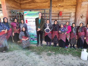 توانمندسازی زنان اشکورات با گیاهان دارویی