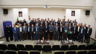 درخشش گروه فنی و مهندسی مرکز
